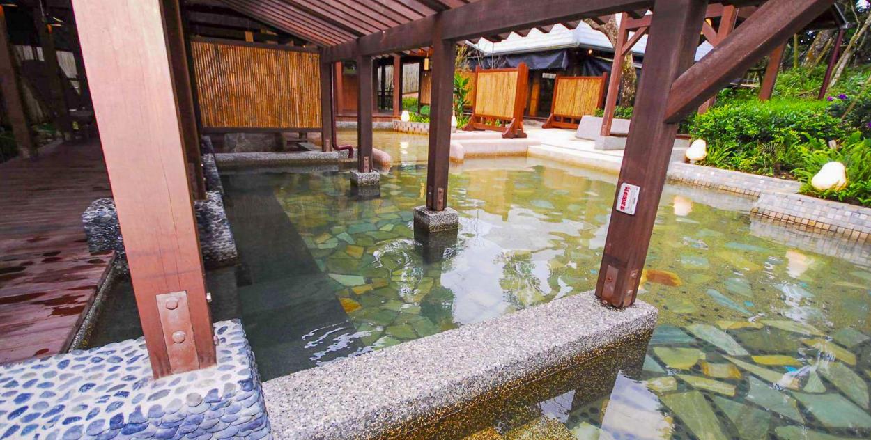 宜蘭美瀑森呼吸２天 林美石磐步道 悠活龍潭湖 礁溪風呂 台北晶華