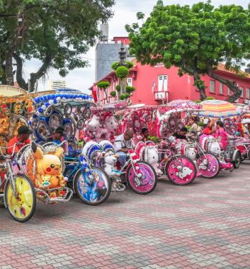 花花三輪車遊馬六甲古城