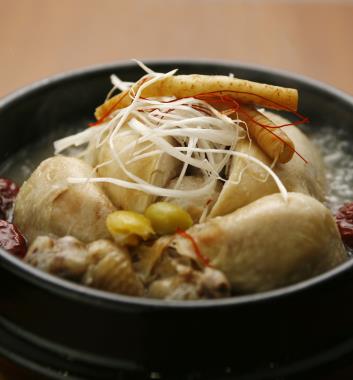 李宇哲漢方鍋巴蔘雞湯