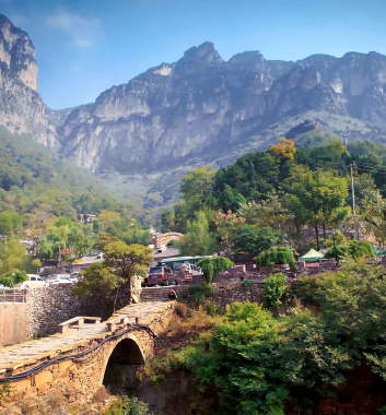 太行明珠《郭亮村》